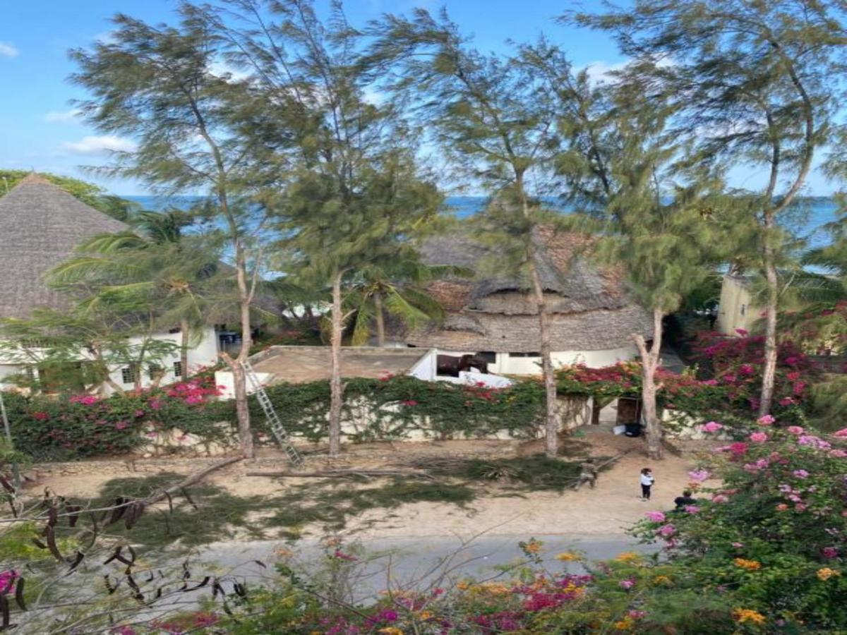 Silver Rock Hotel & Beachfront Apartments Malindi Exterior foto