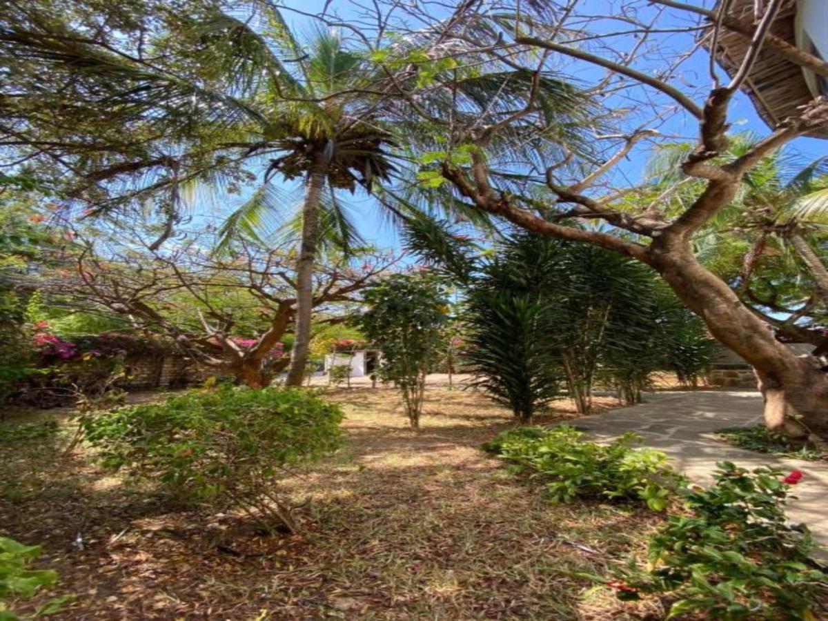 Silver Rock Hotel & Beachfront Apartments Malindi Exterior foto