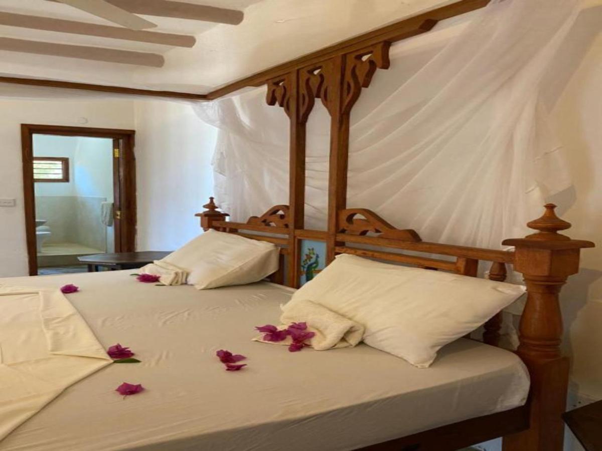 Silver Rock Hotel & Beachfront Apartments Malindi Exterior foto