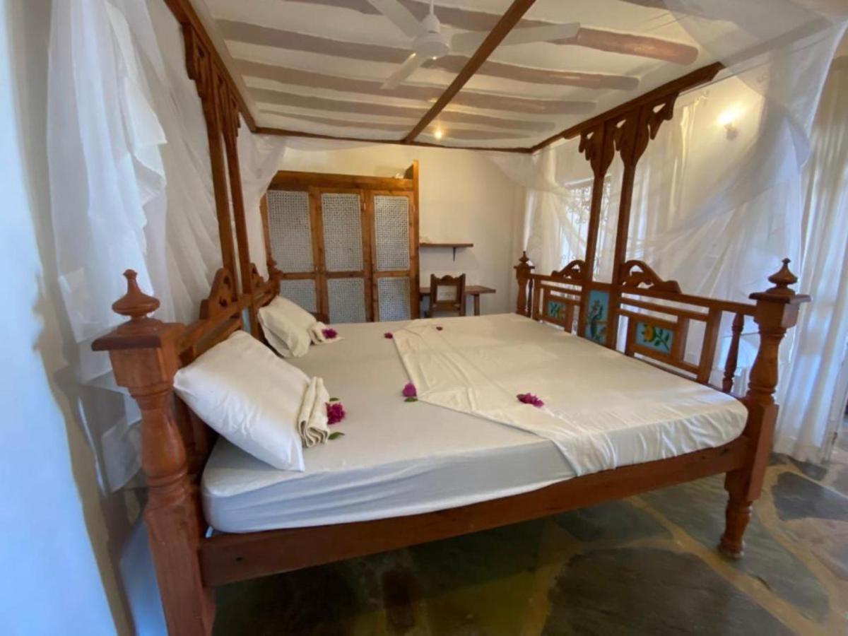 Silver Rock Hotel & Beachfront Apartments Malindi Exterior foto
