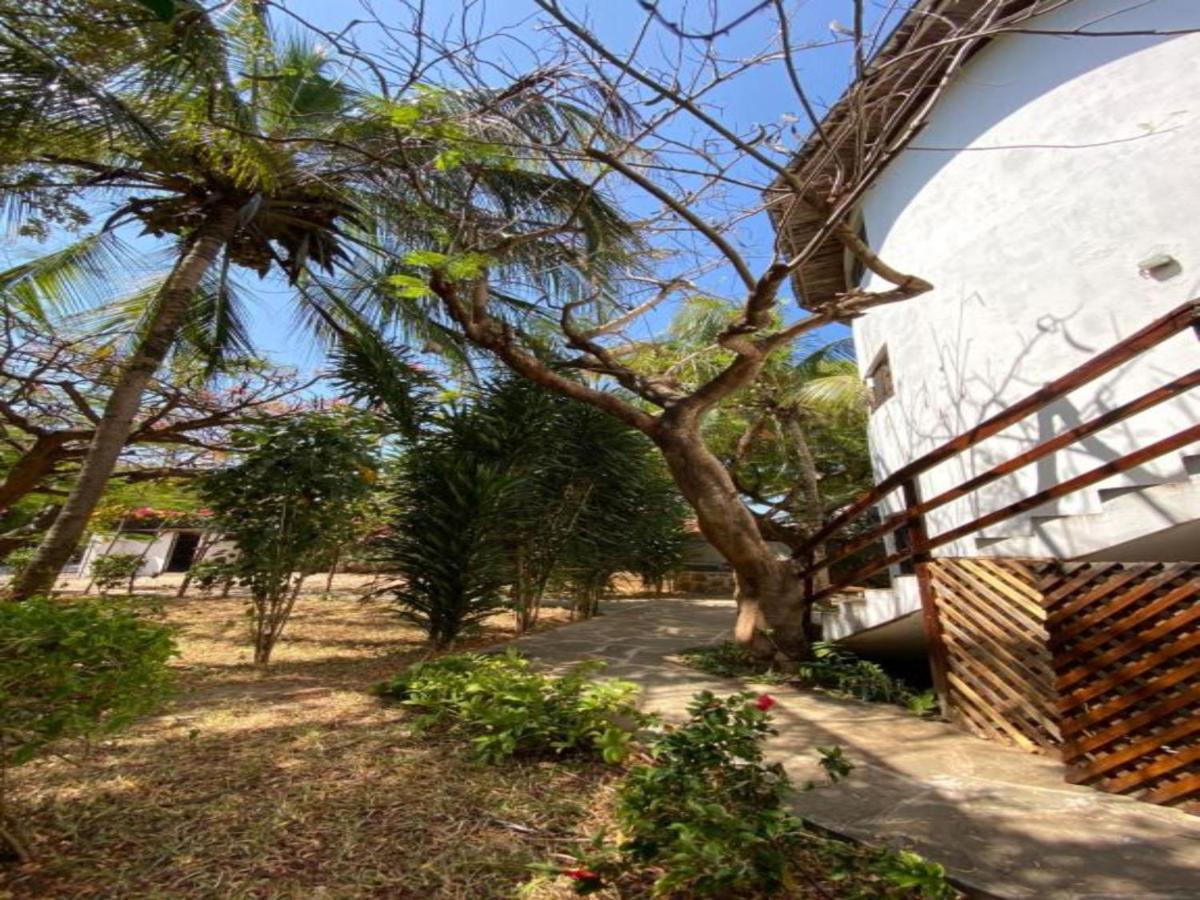Silver Rock Hotel & Beachfront Apartments Malindi Exterior foto