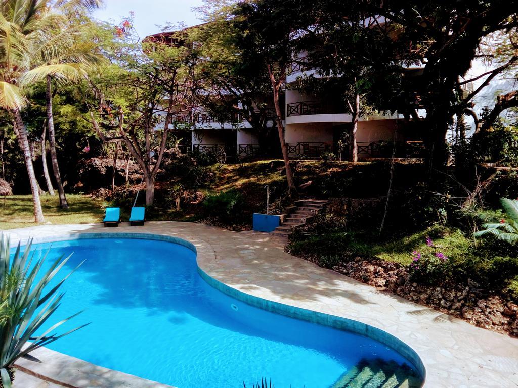 Silver Rock Hotel & Beachfront Apartments Malindi Exterior foto